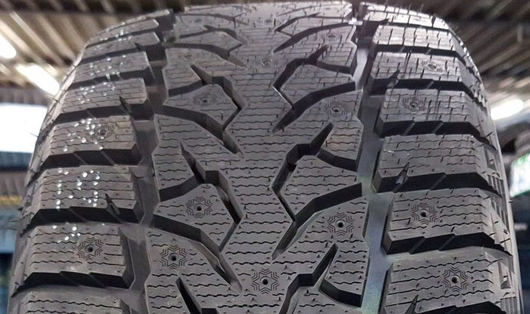 Compasal WinterStud 215/55 R17