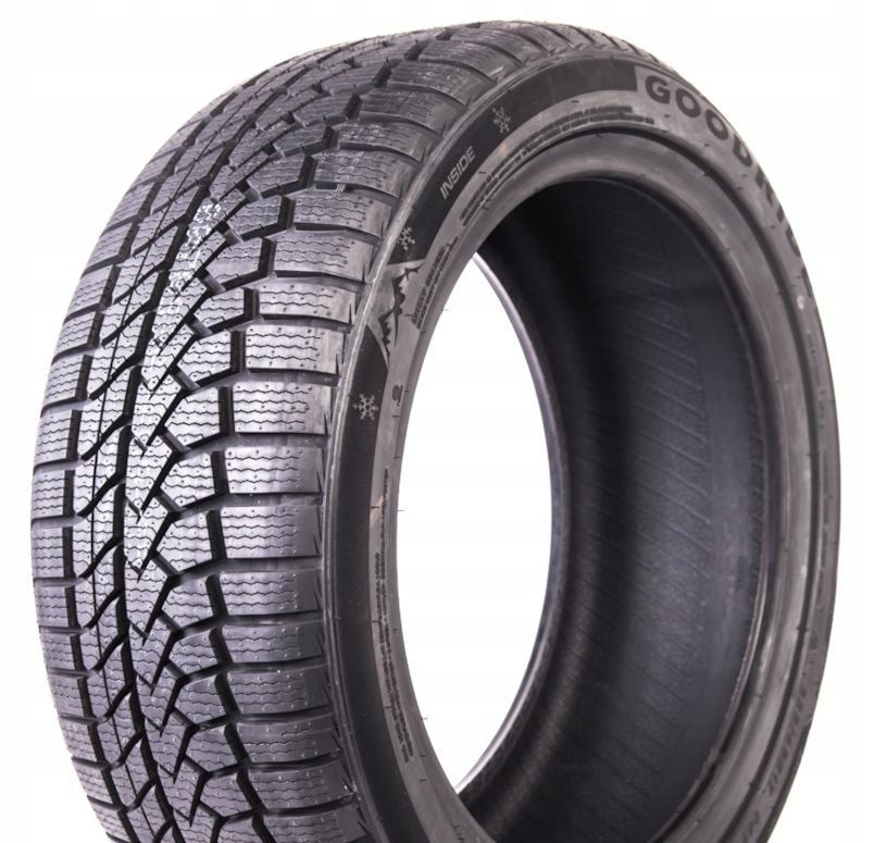 Goodride ZuperSnow Z-507 215/50 R17